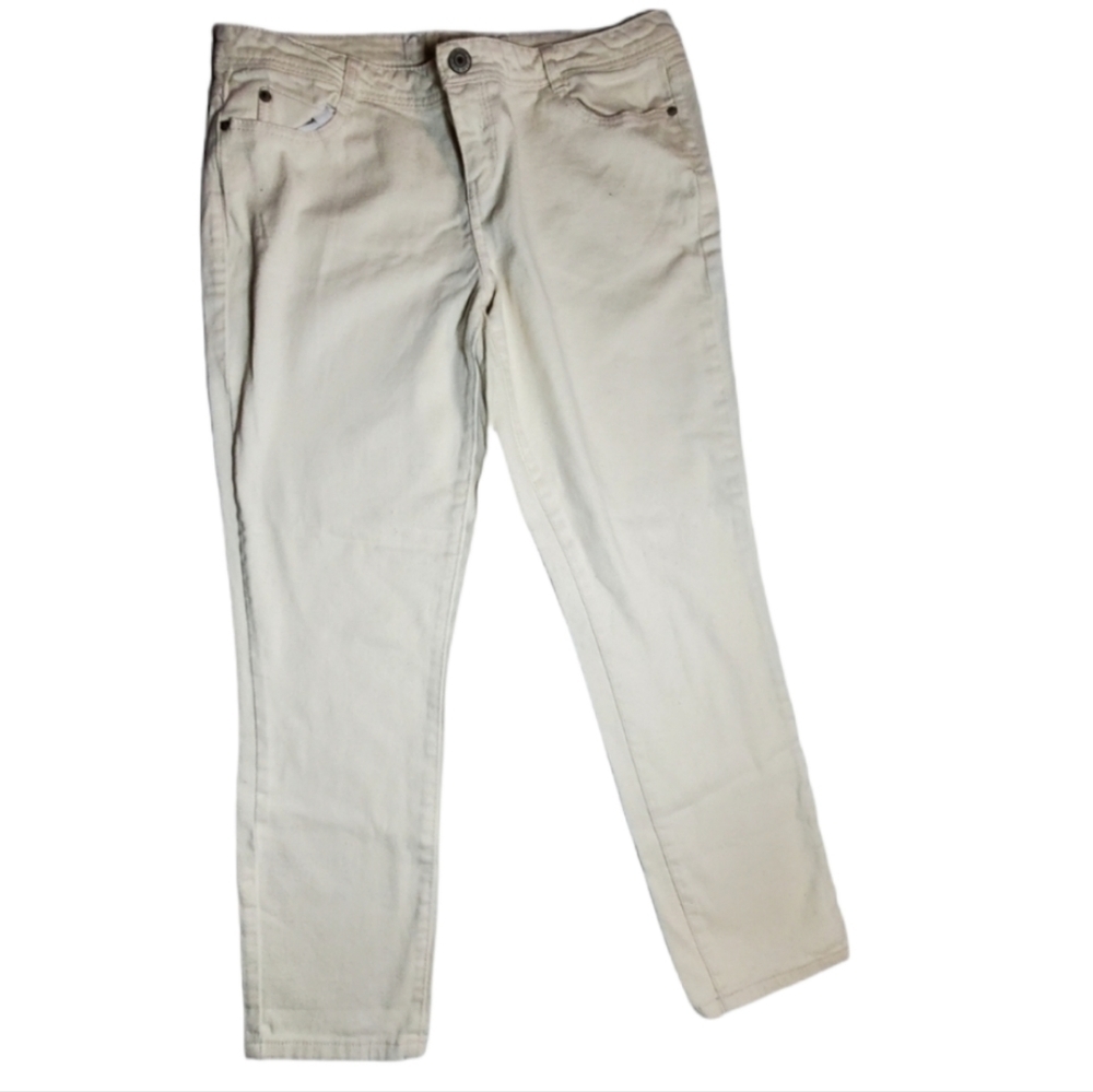 RUE 21 cream denim 14